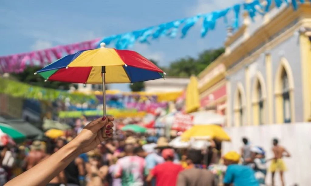 Marcado pelo turismo, Carnaval deve movimentar R$ 8 bi na economia
