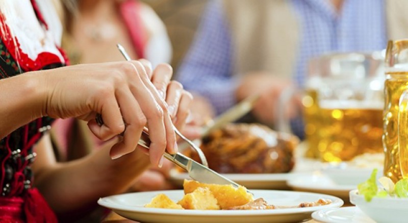 Imagem Ilustrando a Notícia: Goianiense gasta R$ 520 para comer fora de casa