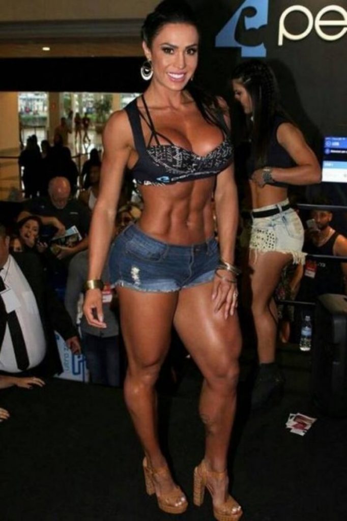 Imagem Ilustrando a Notícia: Gracyanne Barbosa já fatura mais que Belo como musa fitness