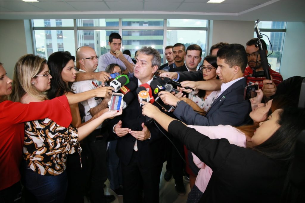 Imagem Ilustrando a Notícia: Governo encerra Programa ‘Goiás na Frente’
