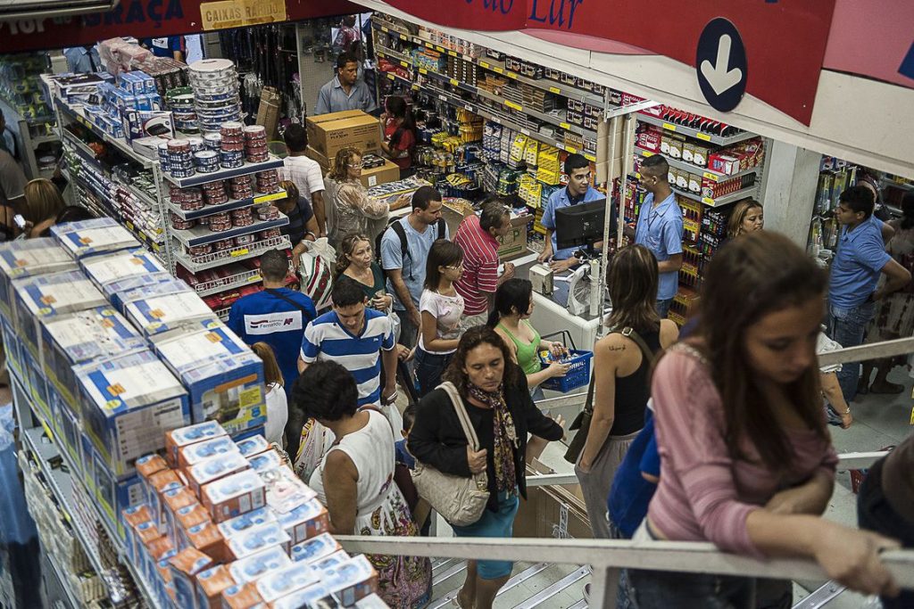 Imagem Ilustrando a Notícia: Brasileiro vai gastar menos com presentes para o Dia das Mães