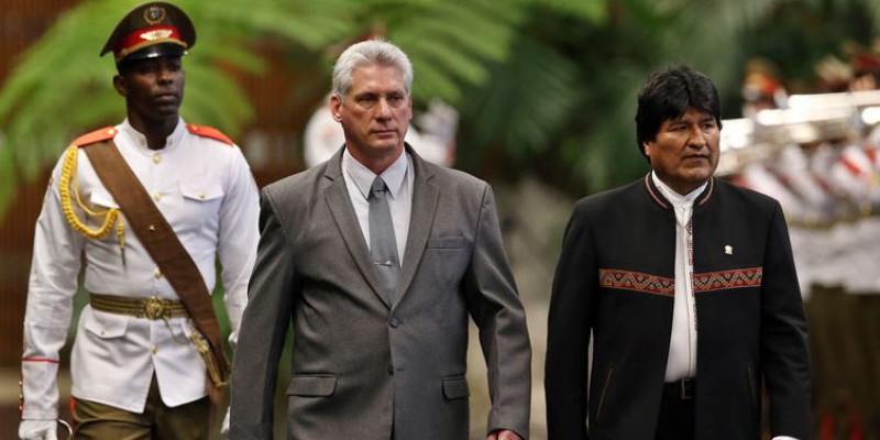 Imagem Ilustrando a Notícia: Presidente cubano Miguel Díaz-Canel recebe Evo Morales