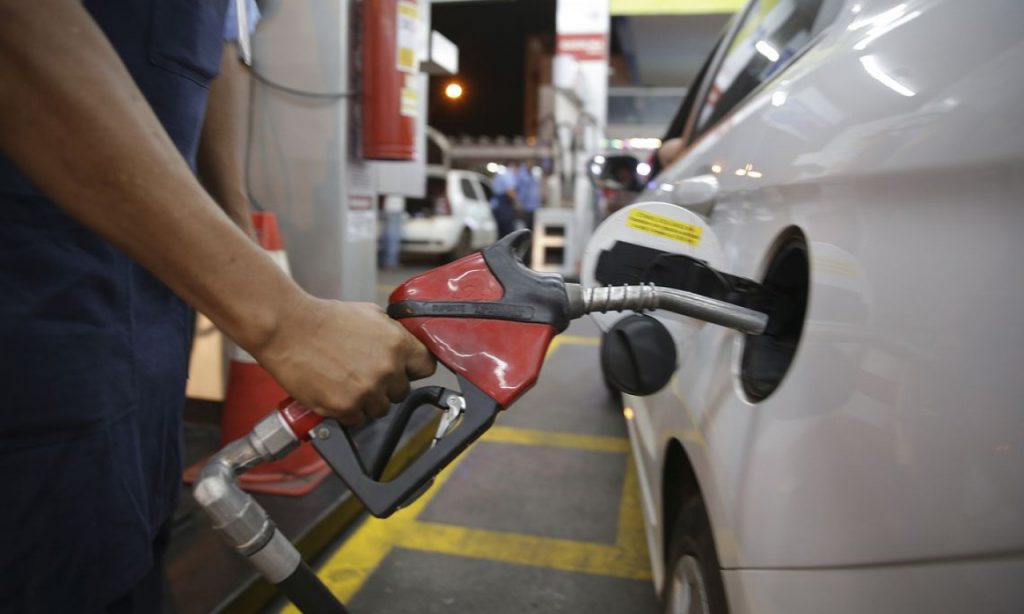 Imagem Ilustrando a Notícia: ANP diz que está atenta a cobranças abusivas de combustíveis