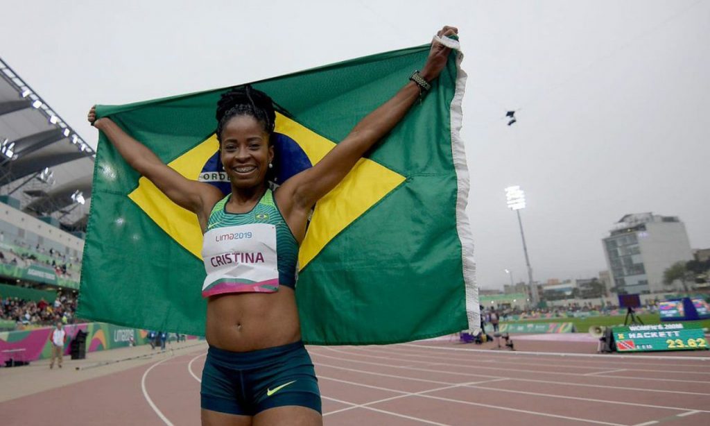 Imagem Ilustrando a Notícia: Brasil conquista ouro na vela, no judô, hipismo e atletismo