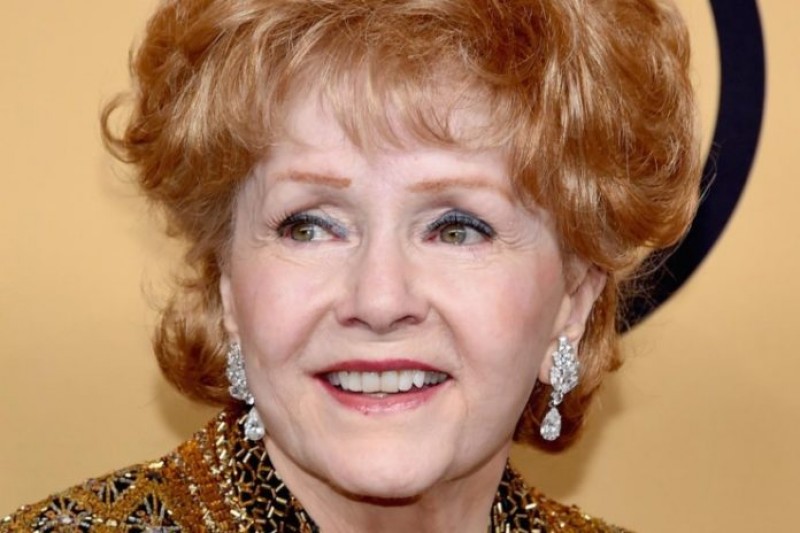 Imagem Ilustrando a Notícia: Morre a atriz Debbie Reynolds, um dia depois da filha Carrie Fisher