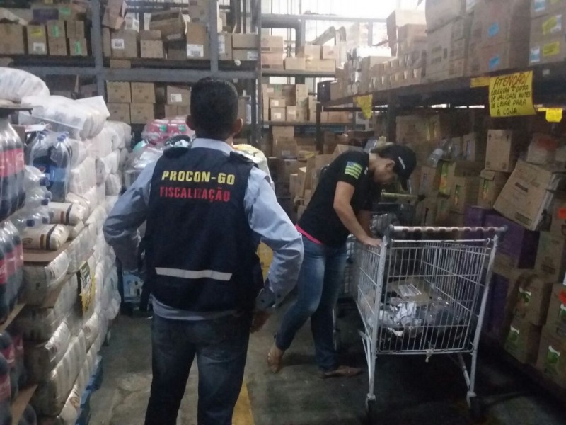 Imagem Ilustrando a Notícia: Procon interdita câmara fria do supermercado Bretas em Goiânia