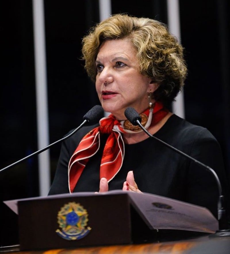 Imagem Ilustrando a Notícia: Senadora Lucia Vânia passa a integrar comissão de impeachment