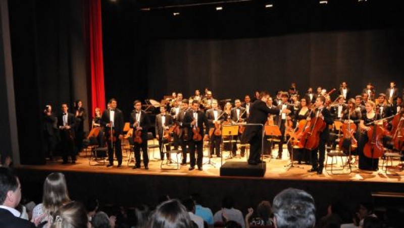 Imagem Ilustrando a Notícia: Concerto da filarmônica é transferido para o Teatro Goiânia