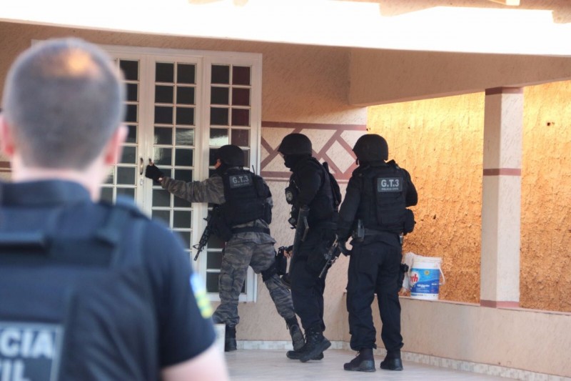 Imagem Ilustrando a Notícia: Polícia Civil investiga fraudes em licitações da prefeitura de Posse
