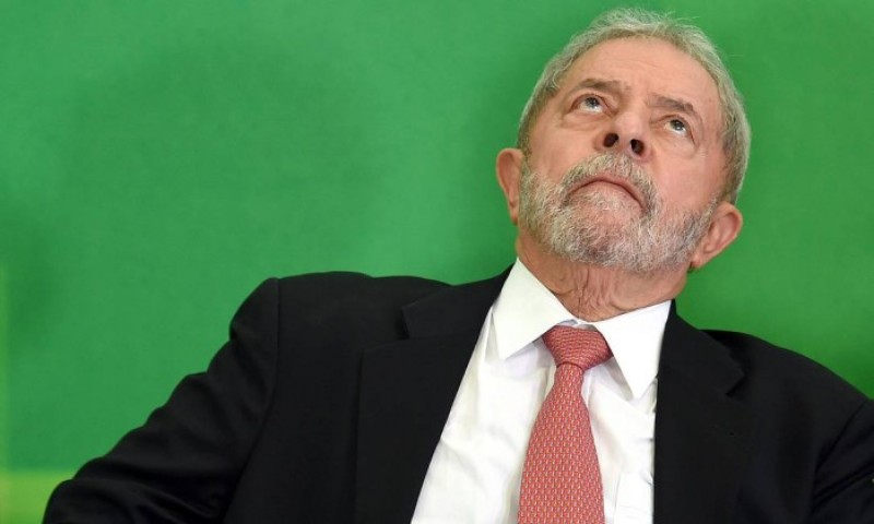 Imagem Ilustrando a Notícia: Ministério Público reitera denúncia contra Lula, Delcídio e mais 5 investigados