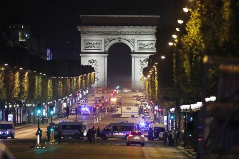 Imagem Ilustrando a Notícia: Após atentado, França vai às urnas com disputa acirrada  e imprevisível