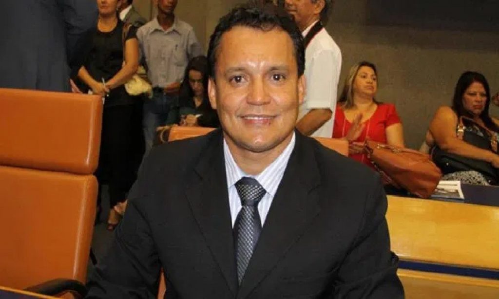 Imagem Ilustrando a Notícia: PROS confirma vice para chapa de Samuel Almeida à Prefeitura de Goiânia