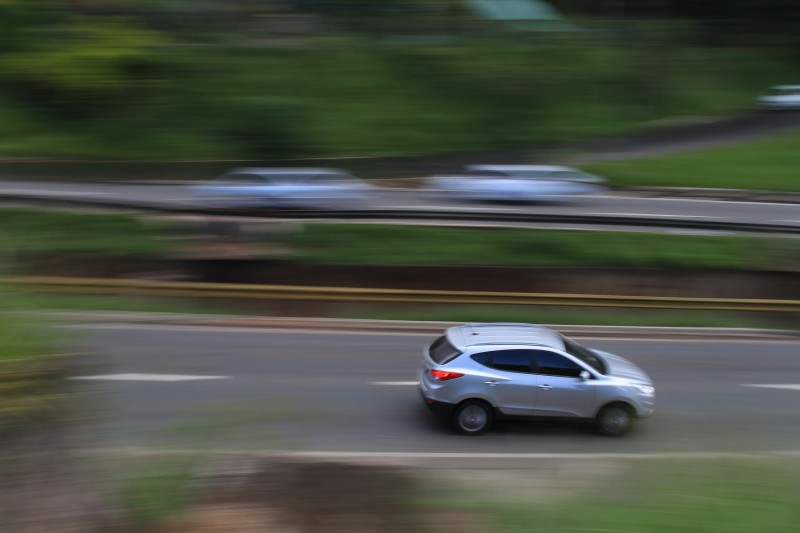 Imagem Ilustrando a Notícia: Motoristas afundam o pé na Marginal