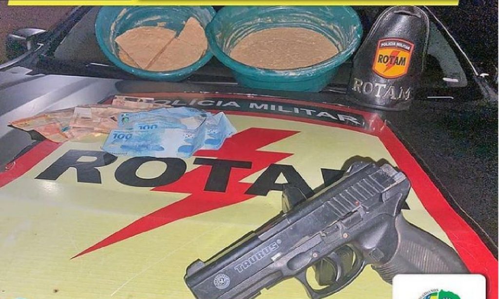 Imagem Ilustrando a Notícia: ROTAM prende suspeito de tráfico de drogas em Aparecida