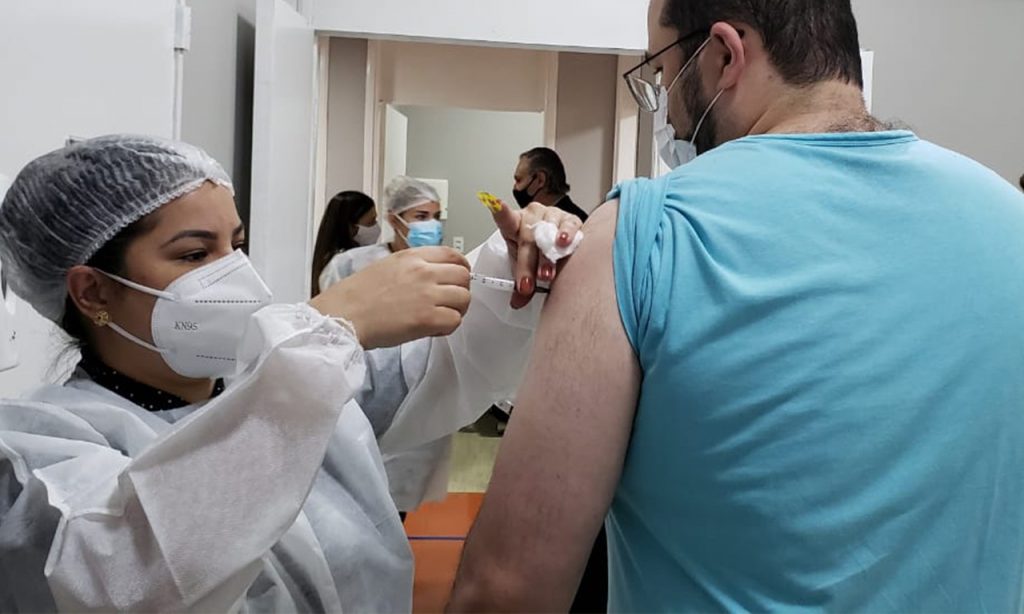 Imagem Ilustrando a Notícia: Goiás deve ultrapassar número de 100 mil pessoas vacinadas na próxima semana