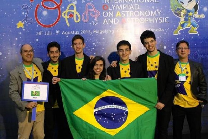 Imagem Ilustrando a Notícia: Brasil ganha 5 medalhas na Olimpíada Internacional de Astronomia e Astrofísica