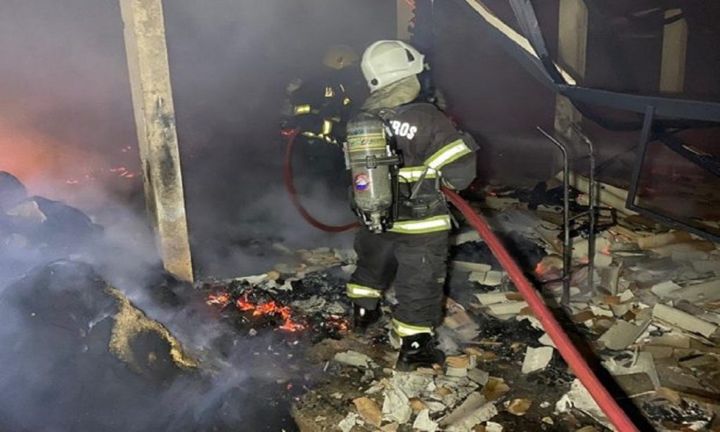 Imagem Ilustrando a Notícia: Mercearia é destruída por incêndio, em Aparecida de Goiânia