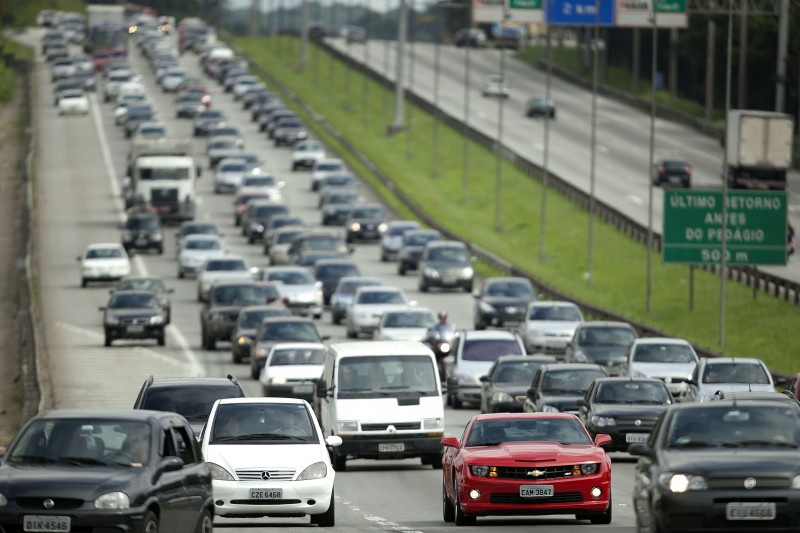 Imagem Ilustrando a Notícia: Cresce intenção do brasileiro viajar de carro nos próximos meses