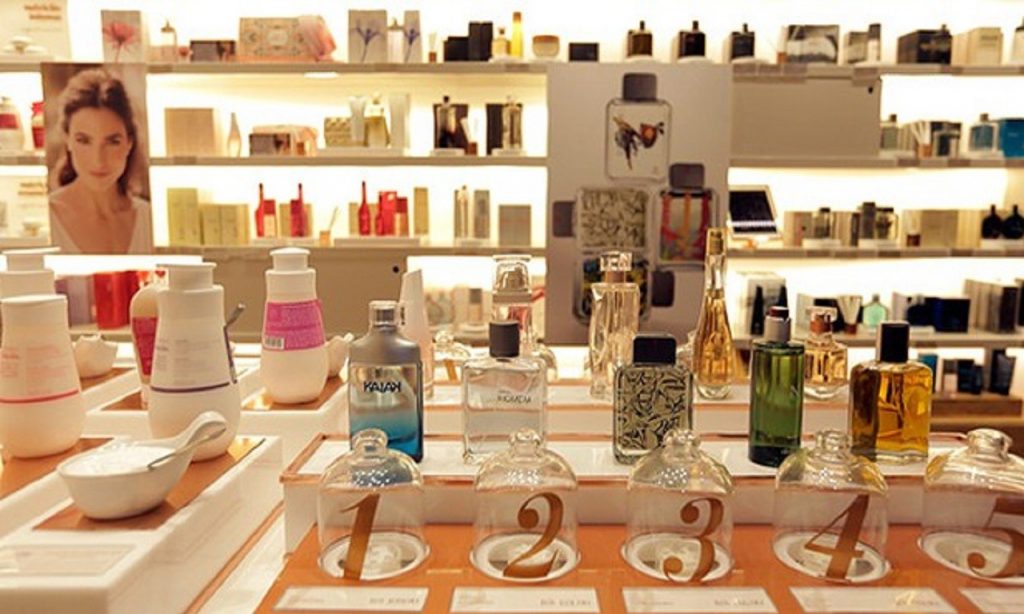 Imagem Ilustrando a Notícia: Perfumaria registra alta de 7,2% e sinaliza retomada do setor