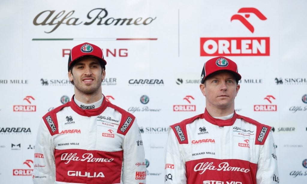 Imagem Ilustrando a Notícia: Raikkonen e Giovinazzi ficam na Alfa Romeo para temporada 2021