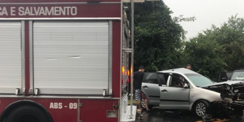 Imagem Ilustrando a Notícia: Acidente mata 1 deixa 5 feridos em Claudinápolis