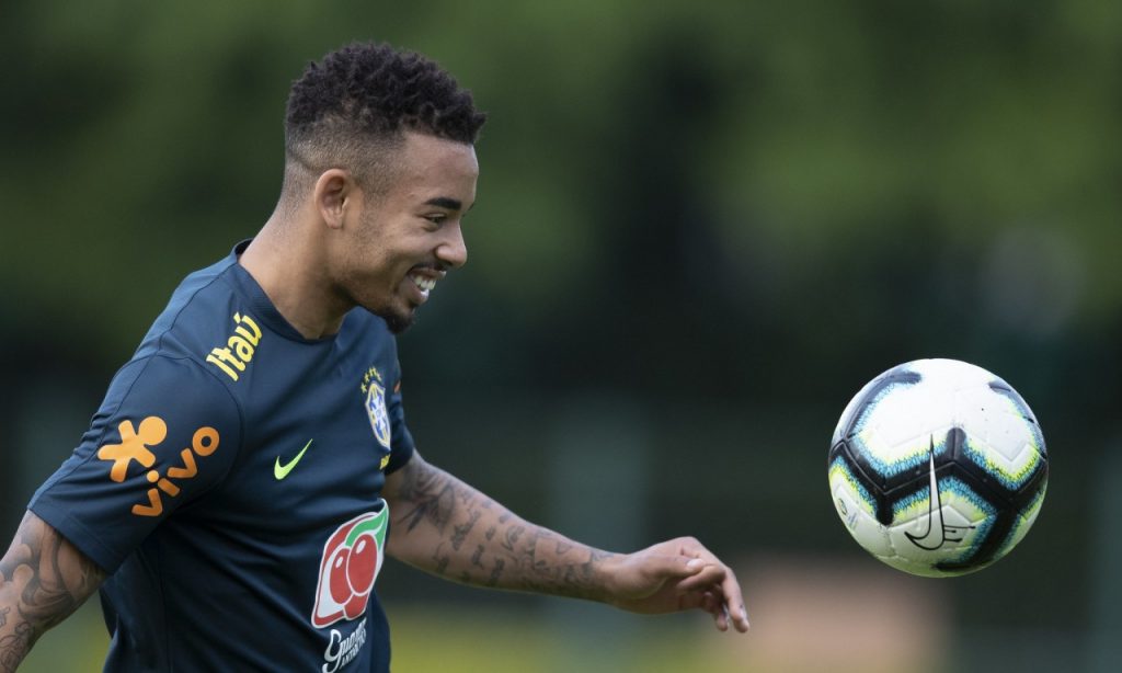 Imagem Ilustrando a Notícia: Seleção Brasileira reforça poderio ofensivo em treino no CT do São Paulo