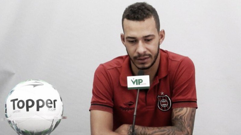 Imagem Ilustrando a Notícia: Volante João Afonso já fala como jogador alviverde para o ano de 2018