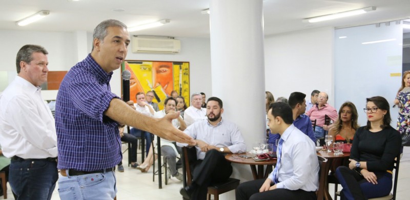 Imagem Ilustrando a Notícia: Zé Eliton inicia debates para projeto de governo