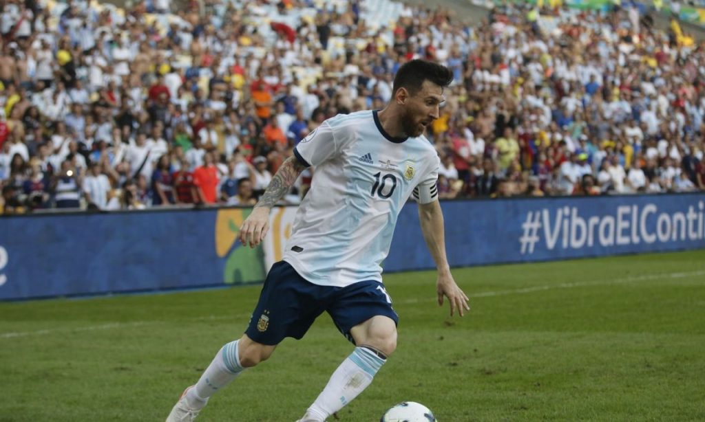 Imagem Ilustrando a Notícia: Argentina e Chile disputam terceiro lugar da Copa América