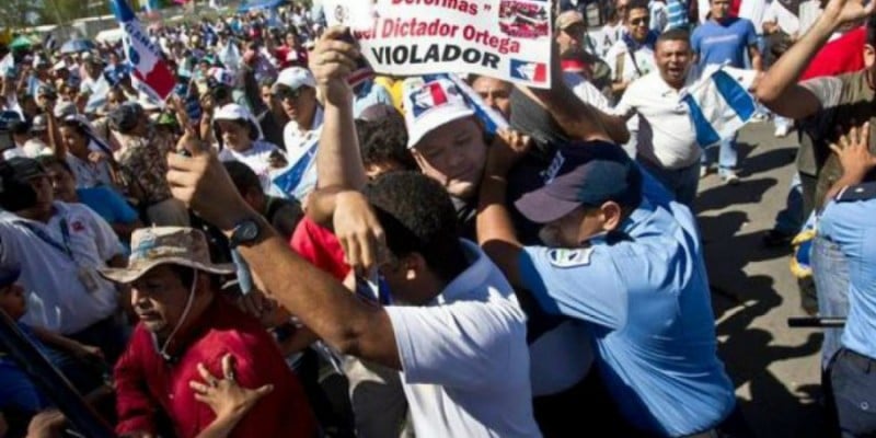 Imagem Ilustrando a Notícia: Igreja quer suspensão de repressão na Nicarágua