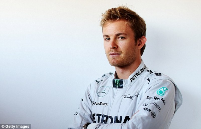 Imagem Ilustrando a Notícia: Rosberg consegue a pole no  GP do Azerbaijão