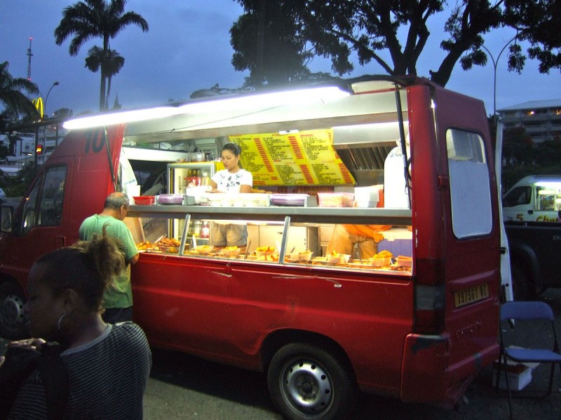 Imagem Ilustrando a Notícia: Food park em Goiânia seleciona novos food trucks; saiba como participar
