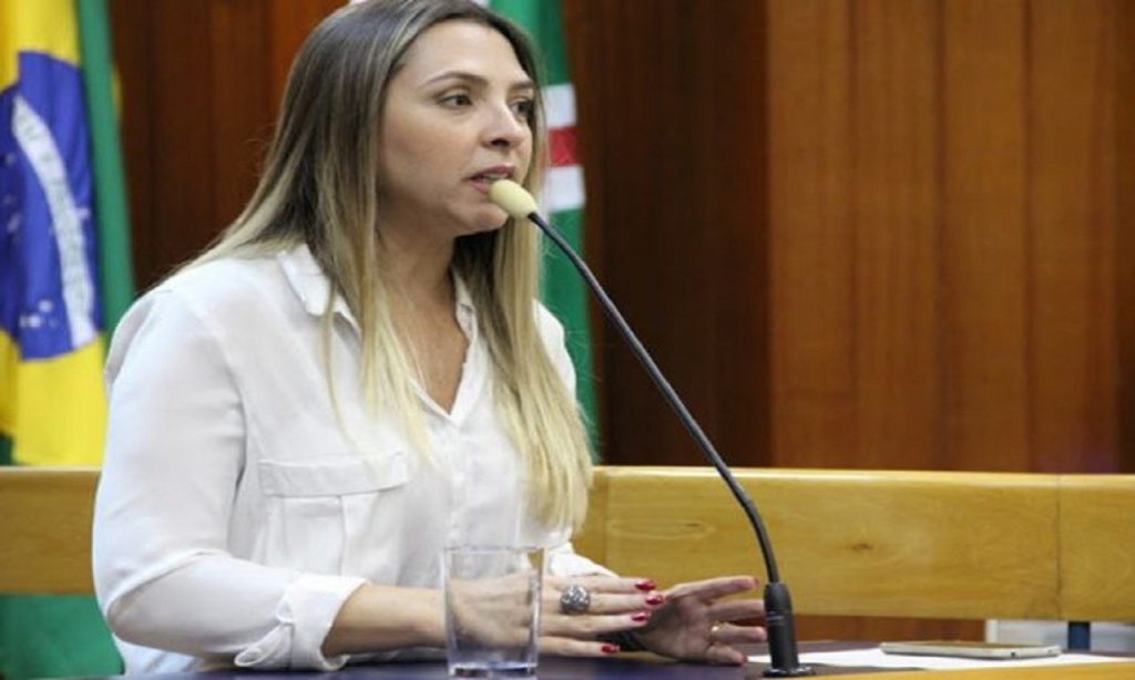 Imagem Ilustrando a Notícia: Candidatura de Tatiana Lemos é indeferida, mas seu nome continuará nas urnas