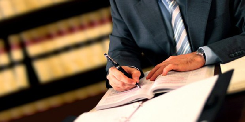 Imagem Ilustrando a Notícia: Governo sanciona lei que permite advogado autenticar documentos