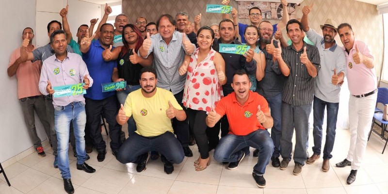 Imagem Ilustrando a Notícia: Candidatos pela Rede embarcam em projeto eleitoral de Caiado
