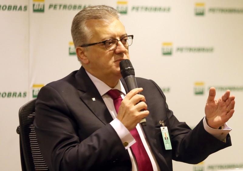 Imagem Ilustrando a Notícia: Ex-presidente da Petrobras e do BB, Bendine é denunciado na Lava-Jato