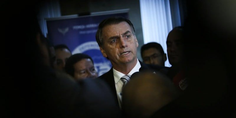 Imagem Ilustrando a Notícia: Bolsonaro diz que tem intenção de fazer com que todos vivam bem