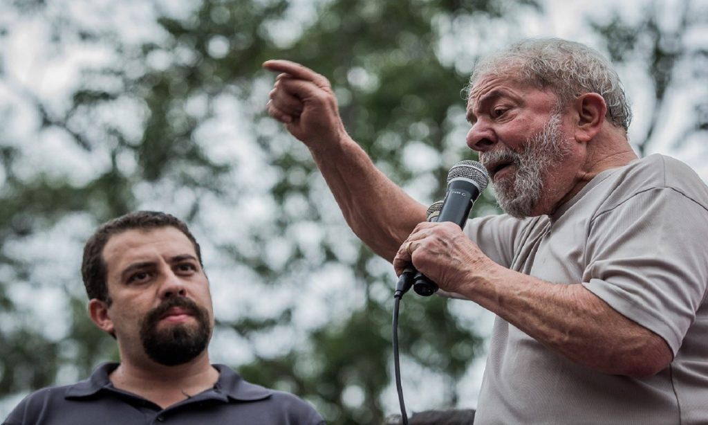Imagem Ilustrando a Notícia: Lula e Boulos são denunciados pelo MPF-SP pela invasão do tríplex no Guarujá