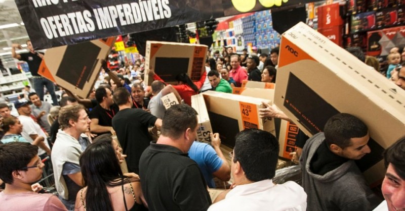 Imagem Ilustrando a Notícia: Shoppings de Goiânia oferecem super descontos e abrem em horário especial