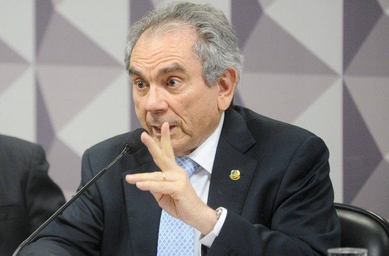 Imagem Ilustrando a Notícia: Denúncia contra Dilma não será ampliada, diz senador