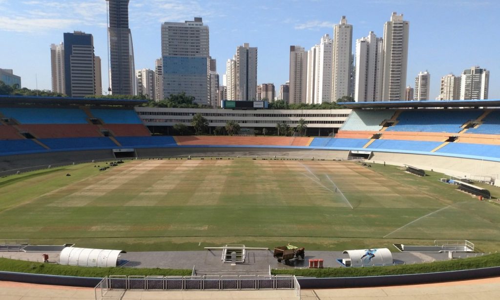 Imagem Ilustrando a Notícia: Secretaria de Esportes afirma que gramado do Serra Dourada está em “estágio avançado”