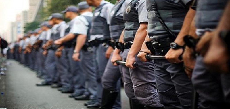 Imagem Ilustrando a Notícia: Seis policiais goianos são condecorados