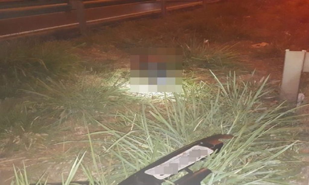 Imagem Ilustrando a Notícia: Andarilho morre atropelado na GO-060; motorista foge sem prestar socorro