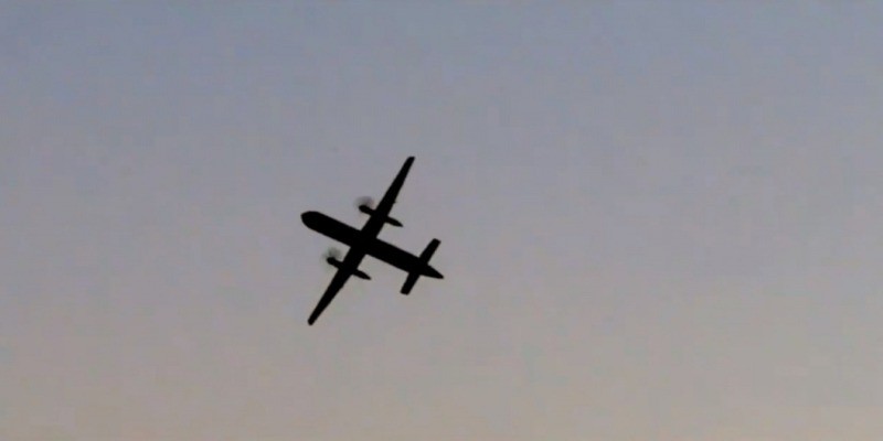 Imagem Ilustrando a Notícia: Funcionário de aérea rouba avião nos EUA que cai após decolagem