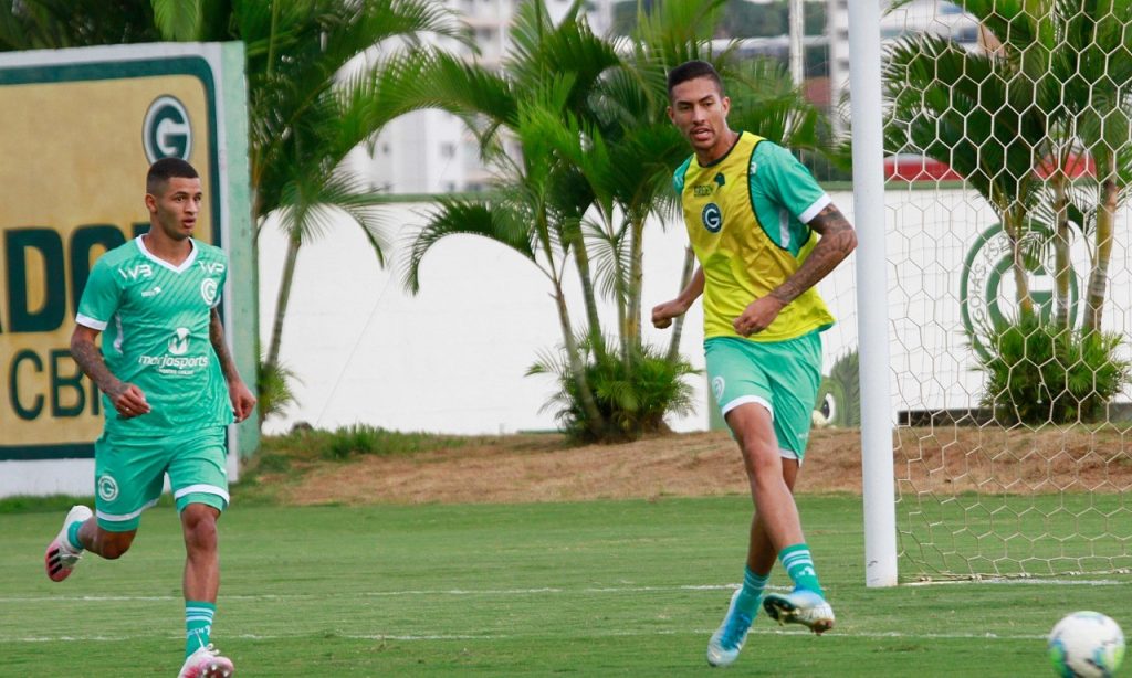 Imagem Ilustrando a Notícia: Após dois adiamentos, Iporá e Goiás se enfrentam em jogo atrasado pela primeira rodada