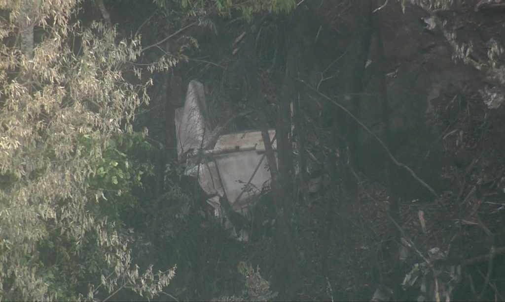 Imagem Ilustrando a Notícia: Avião de pequeno porte cai na Serra da Cantareira em SP