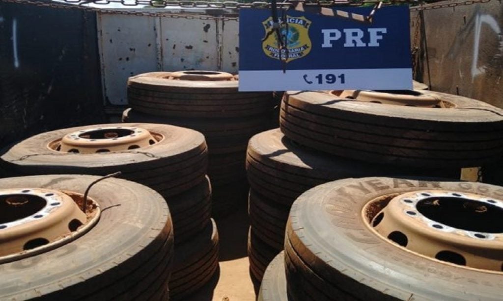 Imagem Ilustrando a Notícia: Ação conjunta de polícias recupera 33 rodas e pneus roubados