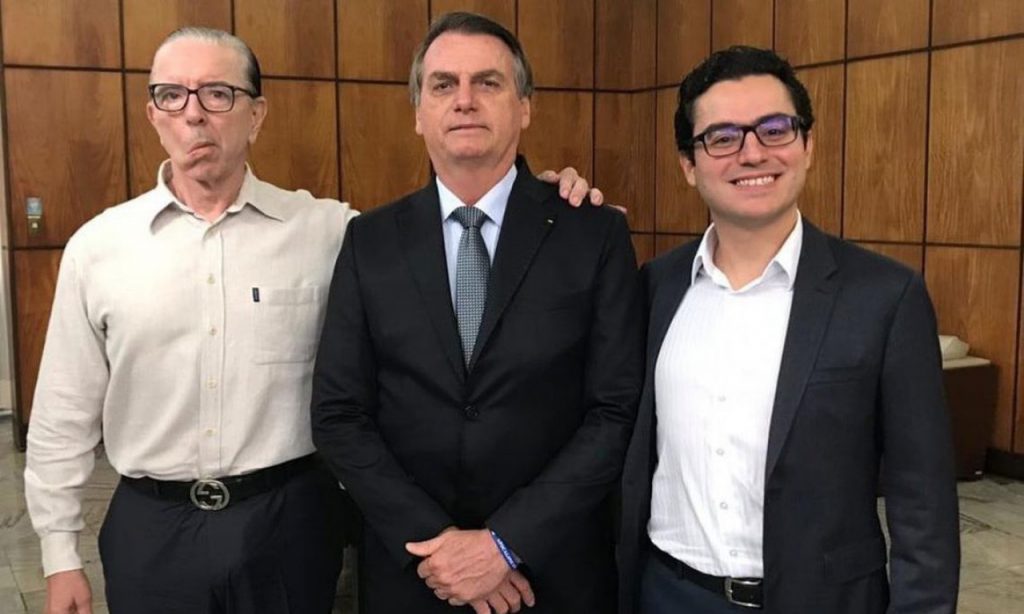 Imagem Ilustrando a Notícia: Bolsonaro será operado para correção de hérnia