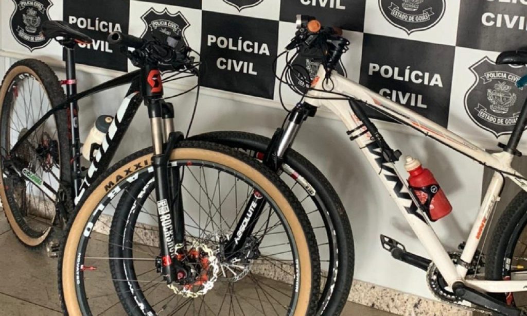 Imagem Ilustrando a Notícia: PC prende dois suspeitos de assaltarem ciclistas em Abadia de Goiás