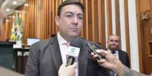 O avanço das redes sociais é positivo para o processo político, pois, pode transformar a maneira de fazer campanha e baratear seu custo, analisa José Vitti